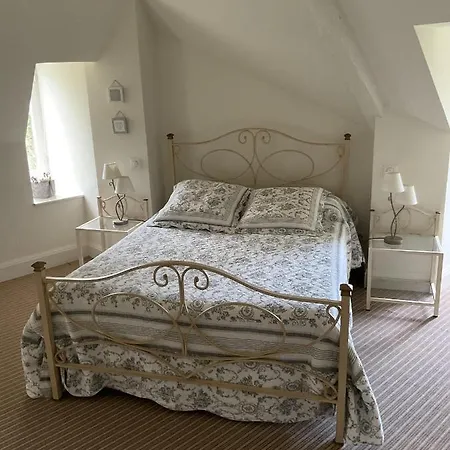 Chateau Tout Y Fault Loriges Extérieur photo